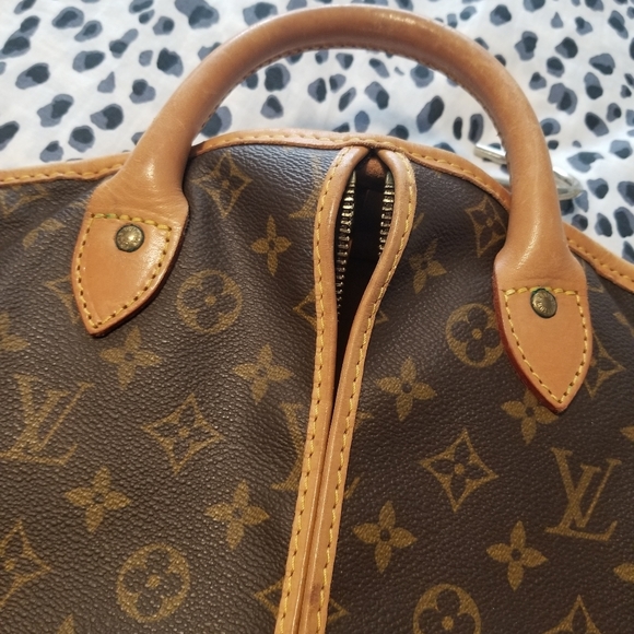 Louis Vuitton Garment Bag - Picture 6 of 15